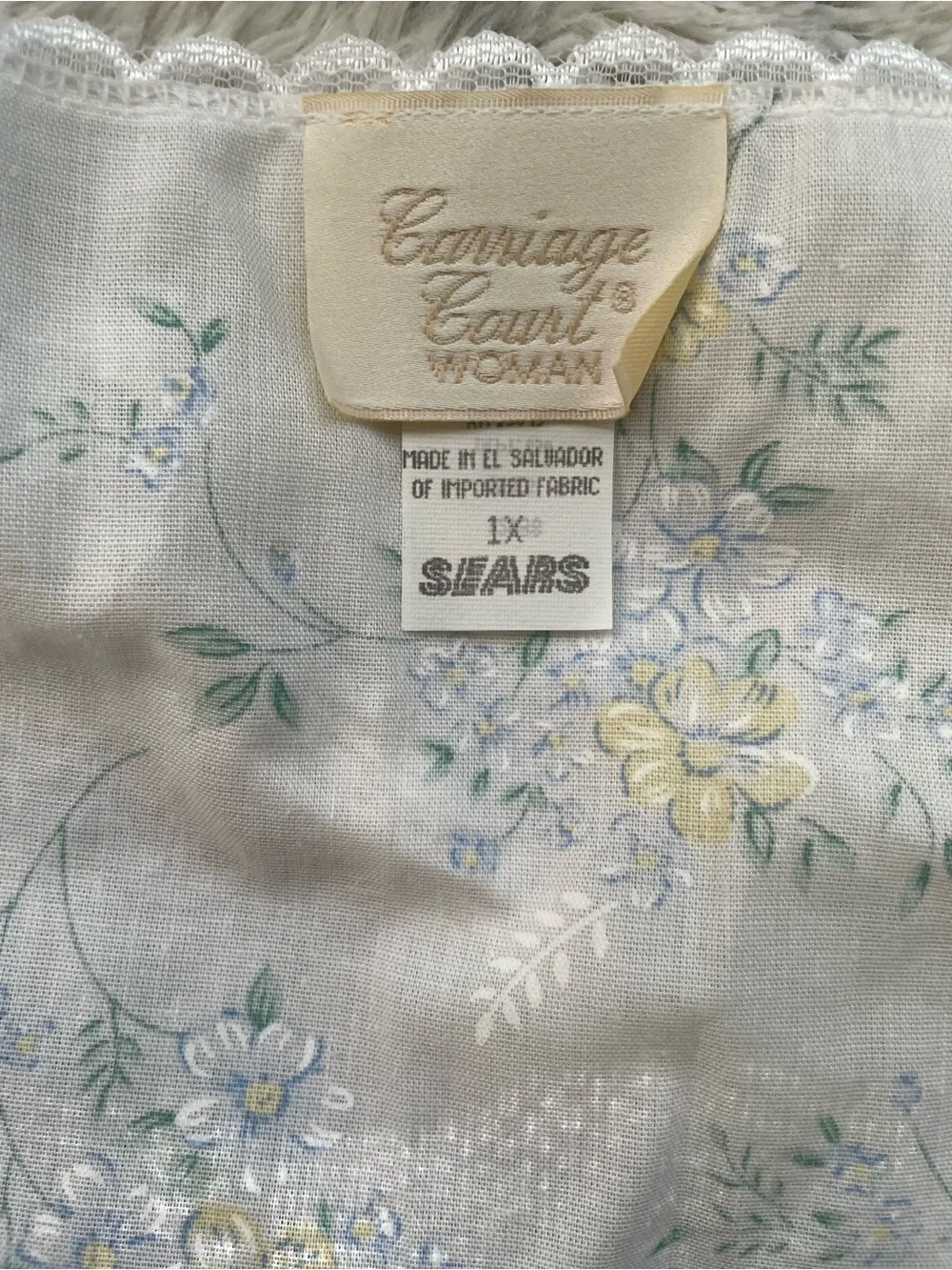 Carriage court Women's Light Blue Floral Nightgown and matching robe set  XL